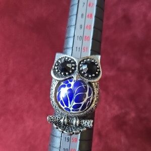Vintage "Jelly Belly" Silver Tone and Blue Porcelian Owl Ring💫